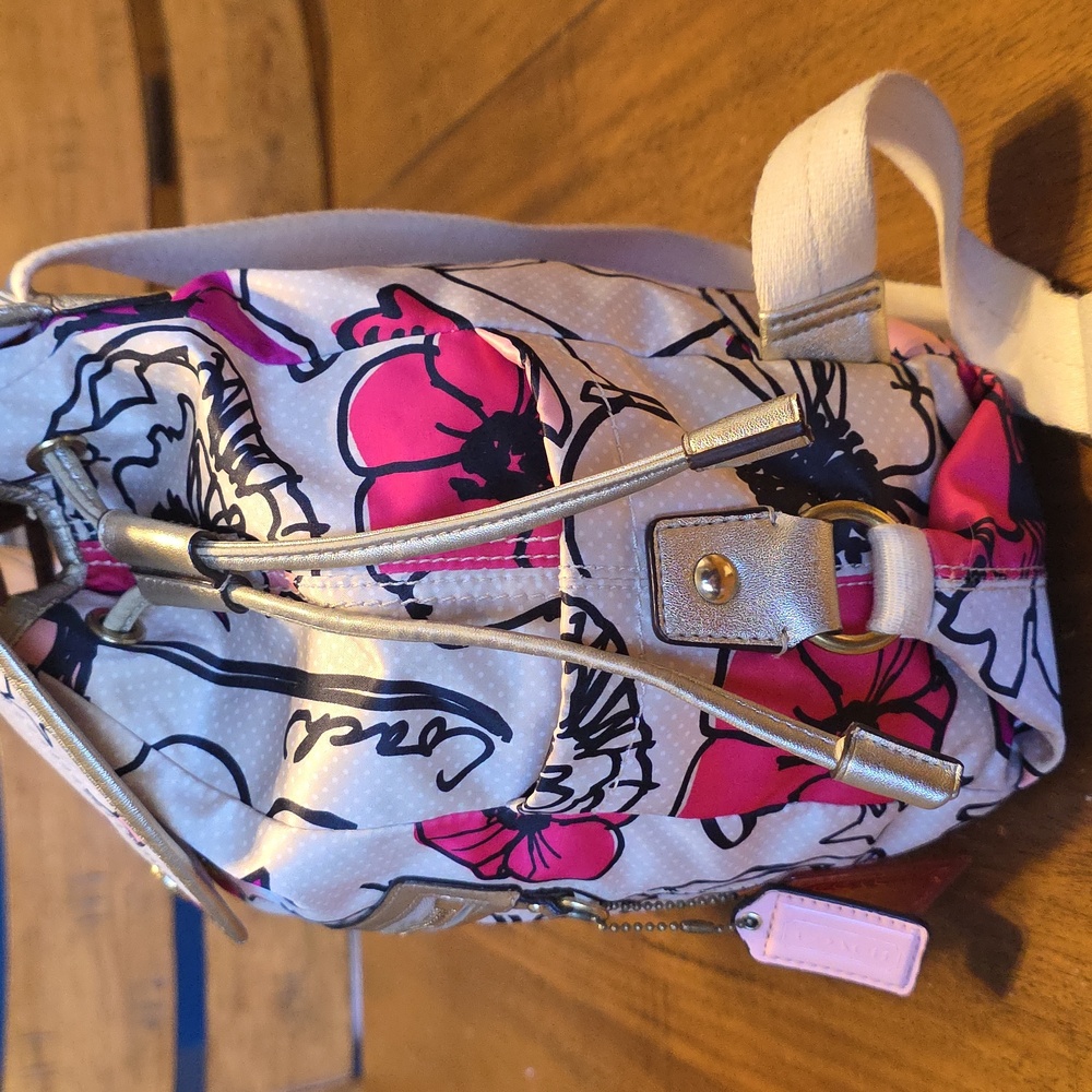 Coach Poppy Kyra Floral Backpack - Picture 3 of 16